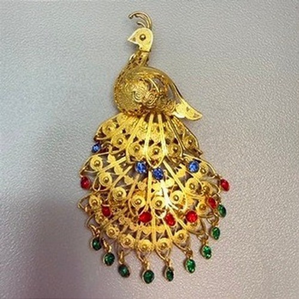 Vintage Articulating Gold Tone Filigree Peacock Brooch Multicolor Rhinestones